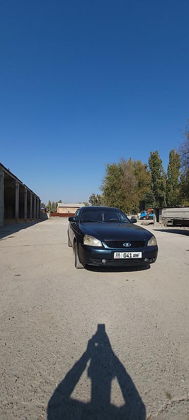 машина жыгули: ВАЗ (ЛАДА) Priora: 2007 г., 1.3 л, Кол менен иштөөчү, Бензин, Седан — 2