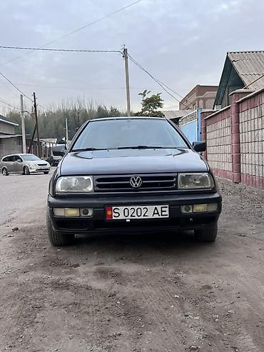 бензобак на жигули: Volkswagen Vento: 1993 г., 1.8 л, Механика, Газ, Седан — 1