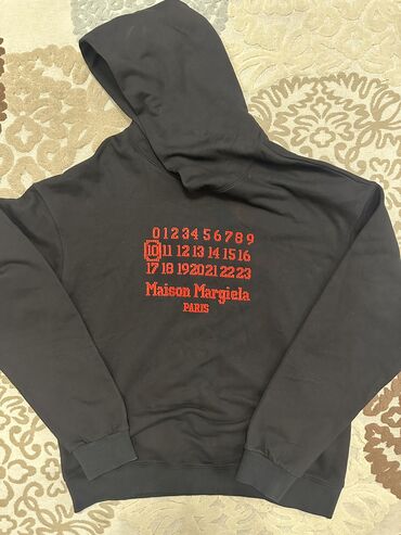 черная толстовка: Мэйсон в продаже 
3500