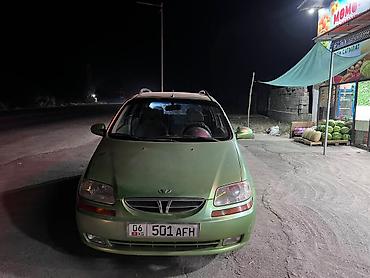Chevrolet Aveo: 2002 г., 1.5 л, Механика, Бензин, Хэтчбэк — 3