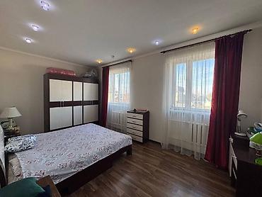 Үйлөрдү сатуу: 4 бөлмө, 140 м², 4 соток, Бишкек, Достук мкр Кыймылсыз мүлк агенттиги — 4