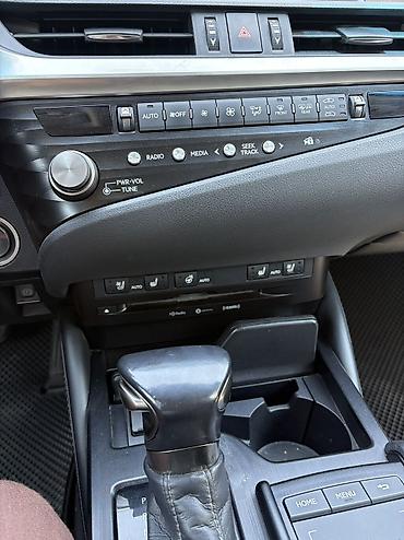 es 250: Lexus ES: 2021 г., 2.5 л, Автомат — 7