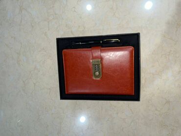 Канцтовары: Блокнот с замком — 8