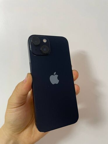 Apple iPhone: IPhone 14, Б/у, 128 ГБ, Черный, Чехол, 83 %