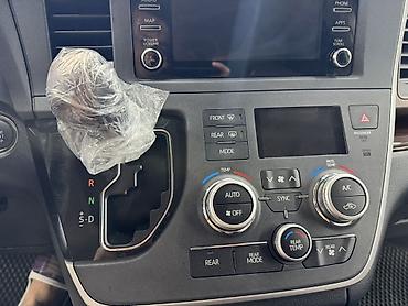 сиенна 2012: Toyota Sienna: 2019 г., Минивэн — 9