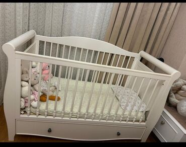 Yemək masaları, oturacaqları: LxMothercare brendi antibakterial usaq carpayisi. 200azn 4-5 yasa kimi