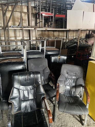 Игровые кресла: Игровое кресло, Б/у, Без колесиков, цвет - Черный, Экокожа — 9