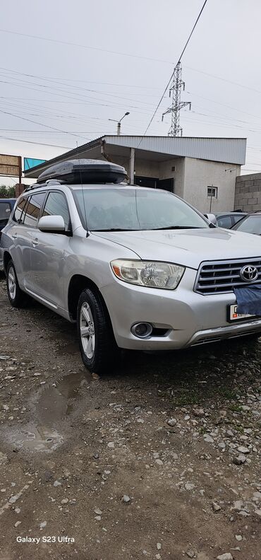тойота микроавтобус 4х4: Автомобиль Toyota Highlander серебристого цвета объем двигателя 3.5