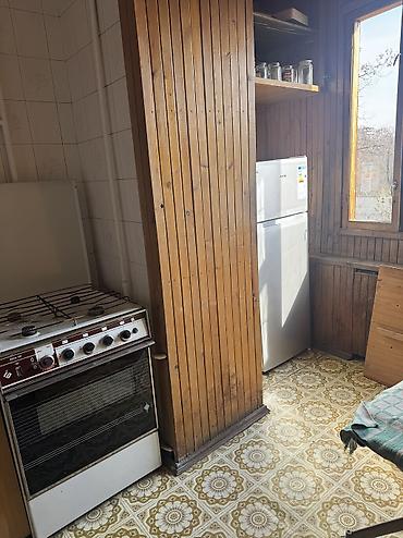 квартира ош семейный: 2 комнаты, 45 м², Индивидуалка, 4 этаж, Старый ремонт — 5
