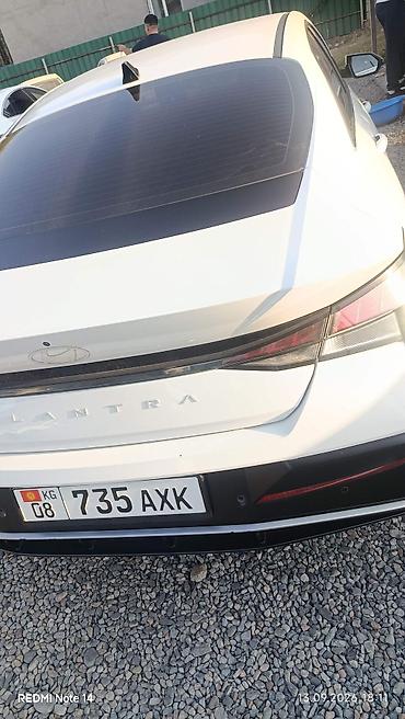 hyundai tibiron: Hyundai Elantra: 2023 г., 1.5 л, Бензин, Седан — 4