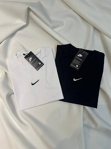 Majice: Men's T-shirt Guess, bоја - Crna — 9