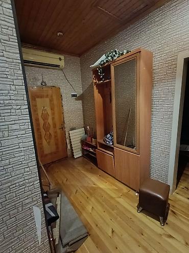 berdə: Hövsan qəs. 3 otaqlı, 80 kv. m, Orta təmir — 7