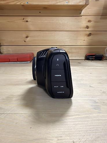 zebra: Кинокамера Blackmagic Design Pocket Cinema Camera 4K (BMPCC 4K) — 4