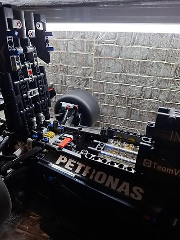 Игрушки: Продаю LEGO ® Technic™ «Гоночная машина Mercedes-AMG F1 W14 E — 7