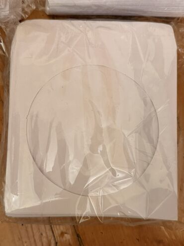 продать швейную машинку: Disk üçün qovluq. Hər birində 100 ədəd var. Ümumi 4 paçka var. Qiymət