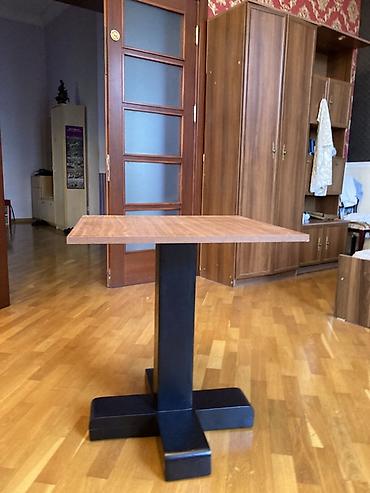 60 70 masa: Kvadrat masa - Ölçü: təqribən 70x70 sm kvadrat üstlük (taxta/laminat — 8