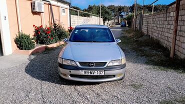 opel vectra necə maşındır: Opel Vectra: 1.8 l | 1997 il | 45000 km Sedan