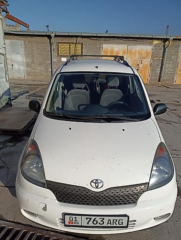 Toyota: Toyota Yaris Verso: 2000 г., 1.3 л, Автомат, Бензин, Универсал — 2