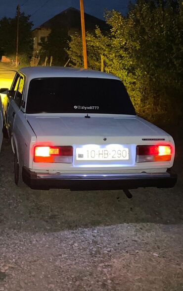 автомобиль: VAZ (LADA) 2107: 1.6 l | 1998 il 3500 km Universal