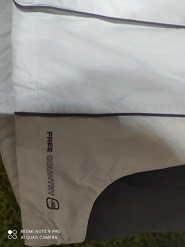 Zimske jakne: Jakna velicina L, bez tragova nosenja. Duzina 71 Rukavi mereno od — 11