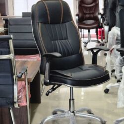 Ofis və oyun kresloları: Yeni, Təkərli, Qolları tənzimlənir, Dəri -da lalafo.az — 13 Ofis və oyun kresloları: Yeni, Təkərli, Qolları tənzimlənir, Dəri — 13