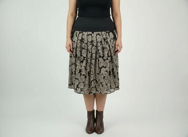 spodenko spódniczka reserved: Women`s skirt, size XL