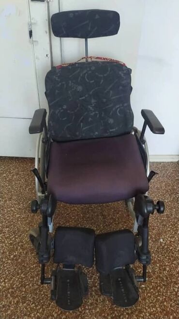Инвалидные коляски: Инвалидная коляска,состояние хорошее,заказывали с Германии