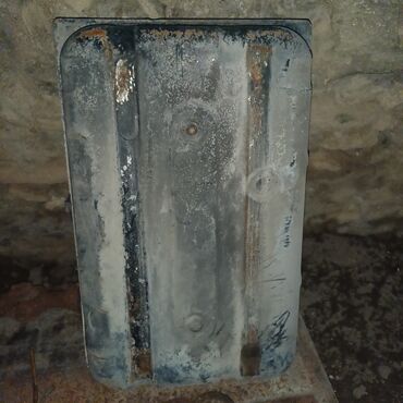 Yanacaq çənləri: Avtomobil üçün yanacaq çəni — 3