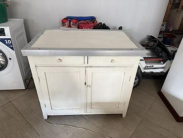 кормящий стол: Кухонный комплект для дачи/мастерской Состав: - Тумба под столешницей — 1
