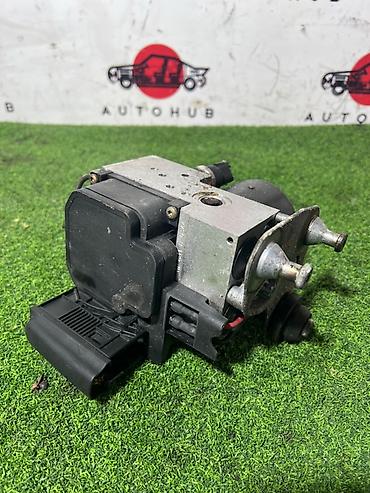 ABS: Блок ABS/ESP для Mercedes-Benz E-Class W210, двигатель M112 E32, год — 2