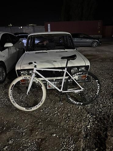 сити байк: Фикс-байк (fixed gear) в минималистичном стиле. Характеристики: - — 1