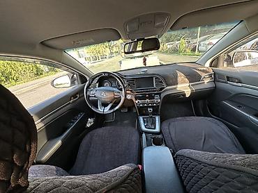 corolla 2018: Hyundai Avante: 2019 г., 1.6 л, Седан — 5