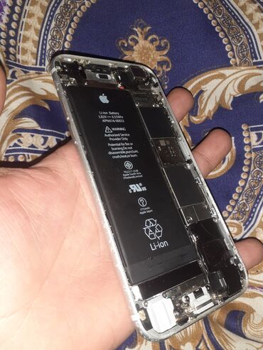 Apple iPhone: IPhone 6s, 64 GB, Gümüşü — 8