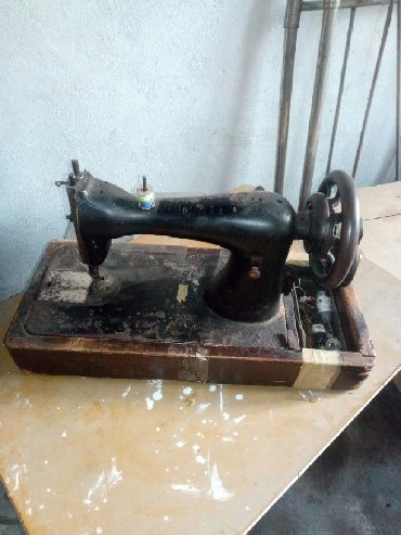 Электроника в Габала: Tecili.100 ilin tikiş maşınları.2 ədəd. İşləmirlər. Detal kimi ala