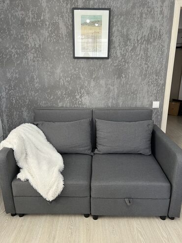мягкая мебель работа: Диван-кровать, цвет - Серый, Б/у