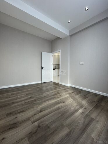 Dizayn, layihə: Məhsul: Müasir dizaynlı mənzil interyeri (studia tipli zal + mətbəx) — 13