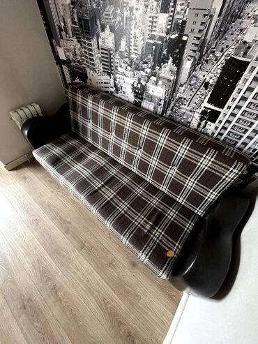 krovat 2 90: Продается диван ( 2 м * 1.40) раскладывается