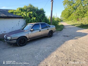 фольксваген поло 1: Opel Vectra: 1.8 л | 1991 г. 99499790 км Седан