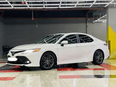 гибрид камри: Toyota Camry: 2018 г., 2.5 л, Автомат, Гибрид, Седан