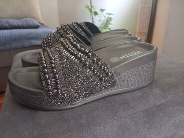 grubin novi modeli: Fashion slippers, 40