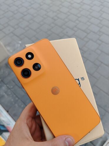 Digər mobil telefonlar: Motorola G15 8+16gb ram /256gb yaddaş salam. telefon zavoddur