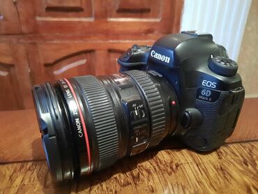 canon fotoaparat qiymetleri: Canon 6d mark ii ustunde 24-105 f4 L lens Lens 3 dene batareka ve