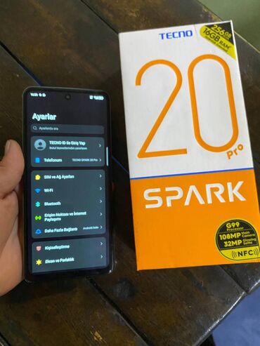 Apple iPhone: Tecno Spark 20 Pro