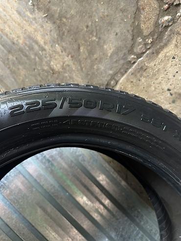 зимняя покрышка: Шина Nokian Hakkapeliitta 8 (шипованная) - Размер: 225/50 R17 - — 2