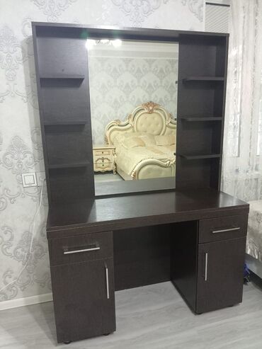 Mebel: Salon mebeli idial. qiy 170 man. unvan Azadliq metrosu. Gumus(9199)