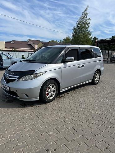 4: Honda Elysion: 2004 г., 2.4 л, Автомат, Газ, Минивэн — 2