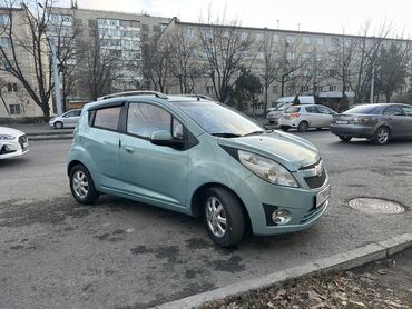 Chevrolet: Chevrolet Spark: 2010 г., 1 л, Автомат, Бензин, Хэтчбэк