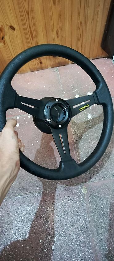 rul dəsti: MOMO sükan dəsti – sport tipli - 3-şüalı, qara metal mərkəz və “MOMO” — 2