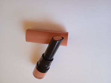 Šminka: Bourjois mat karmin 01 izuzetno dugotrajan, isprobana nijansa samo — 3