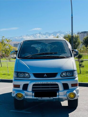 mitsubishi autlander: Mitsubishi Delica: 2003 г., 3 л, Автомат, Бензин, Внедорожник